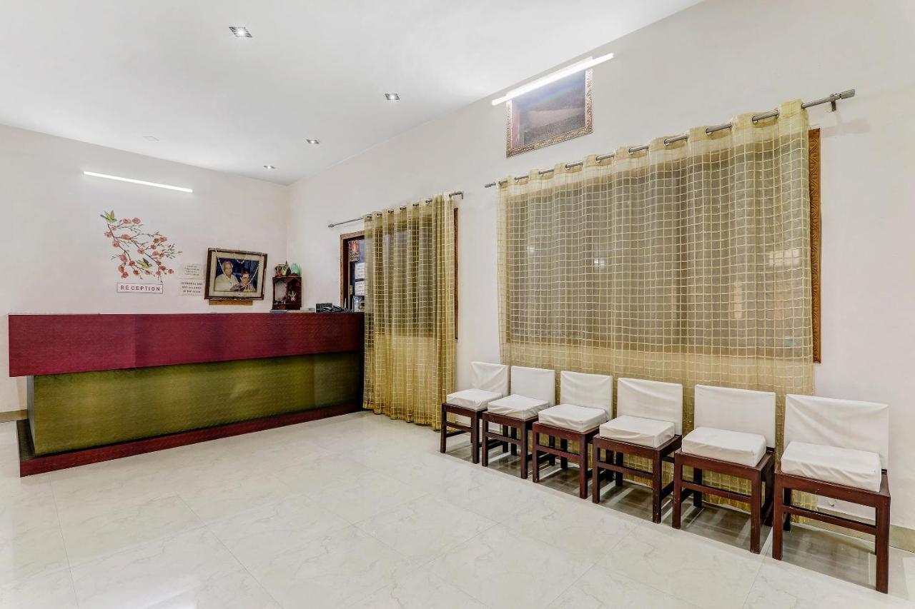 Hotel K V PALACE Varanasi Exterior foto