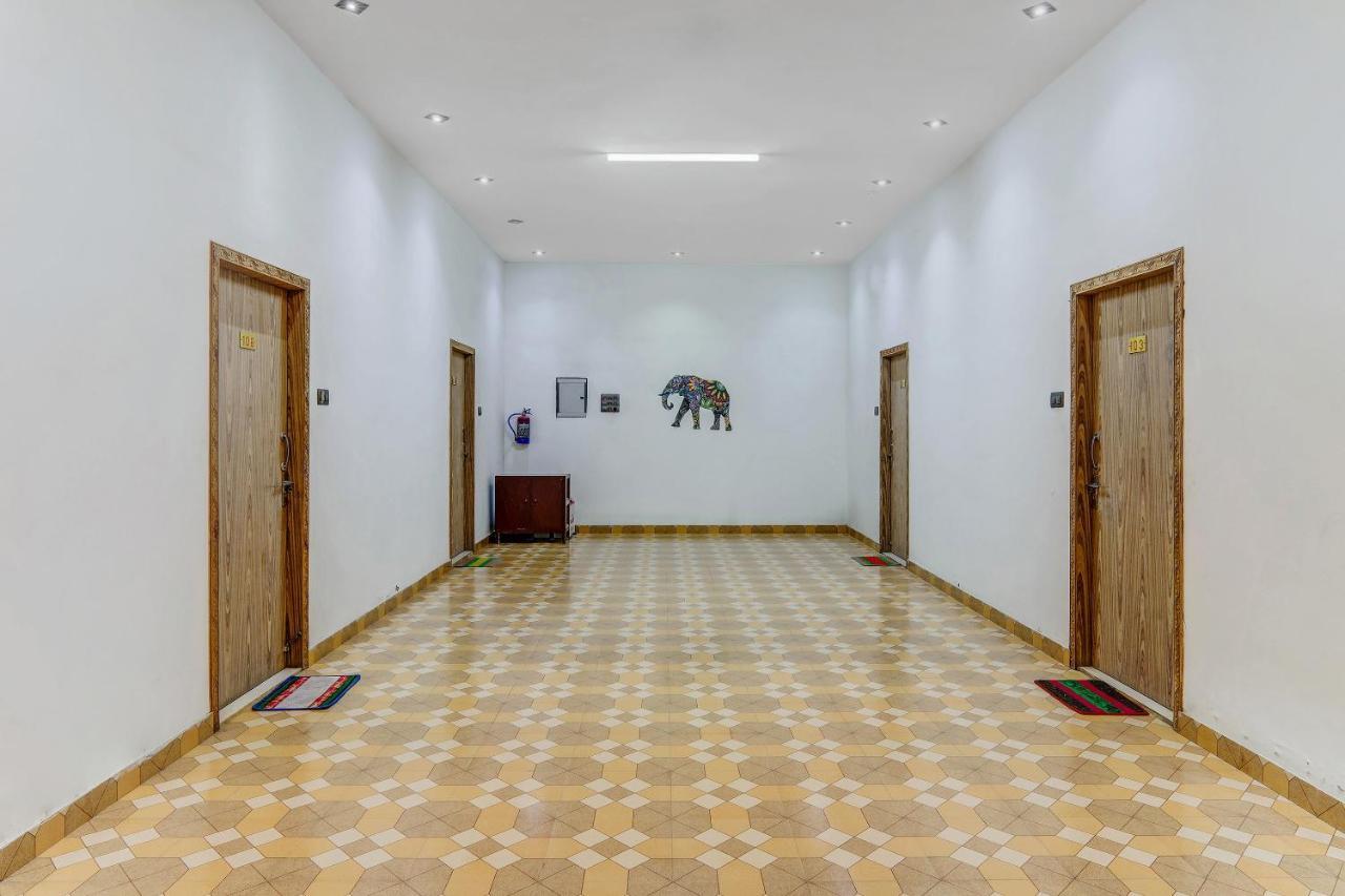 Hotel K V PALACE Varanasi Exterior foto
