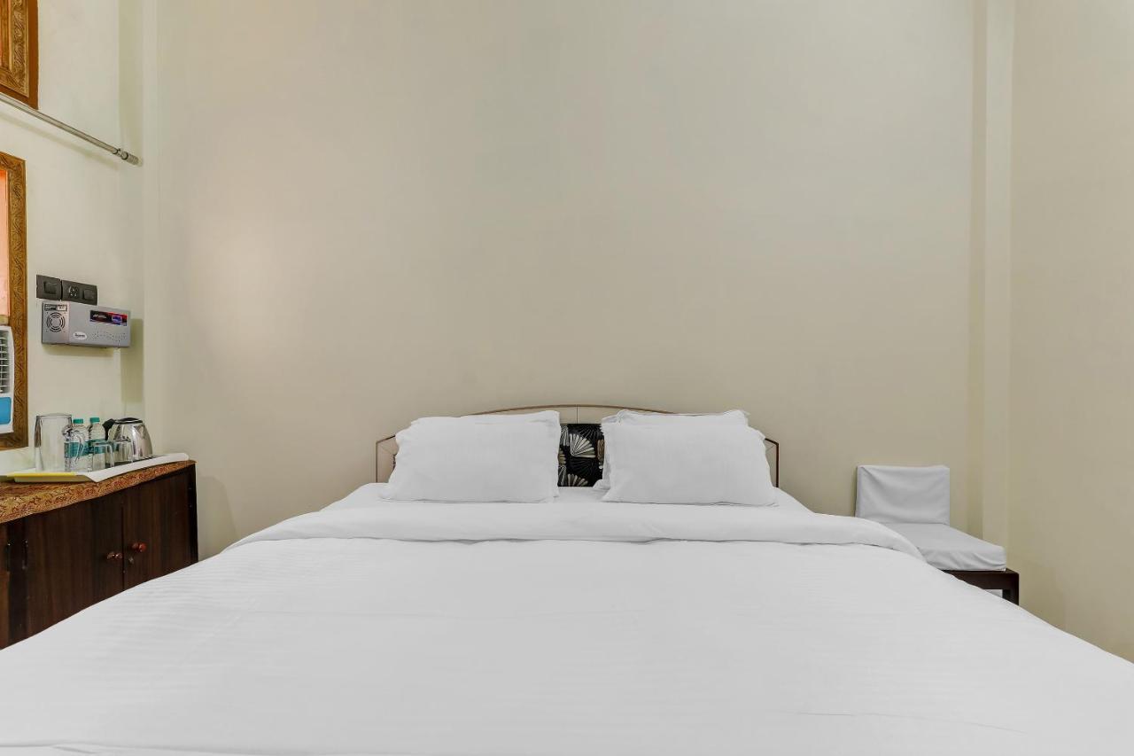 Hotel K V PALACE Varanasi Exterior foto